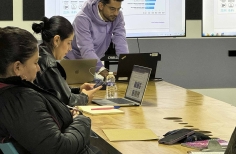 Mentalidad emprendedora vende arte on line sin inventarios. Cinemateca