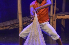 FIAV - ENTRE EL FLUJO DE SECRETOS. Teatro El Ensueño.