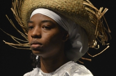 FIAV - ENTRE EL FLUJO DE SECRETOS. Teatro El Ensueño.