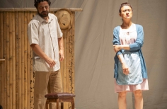 Teatro El Ensueño - Día mundial del teatro - Donde se descomponen las colas de los burros