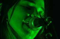 ELLAS CANTAN, SOY EMILIA