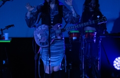 ELLAS CANTAN, SOY EMILIA