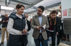 Lanzamiento e instalación Maquinas Libro al Viento en el SuperCADE 