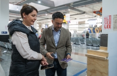 Lanzamiento e instalación Maquinas Libro al Viento en el SuperCADE 