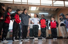 visita a grabar el contenido de redes sociales de mayo - Crea Entre Nubes