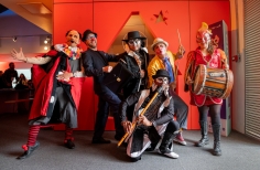 Crea un libro abierto, Corferias - Pabellon alcaldia - zona de talleres