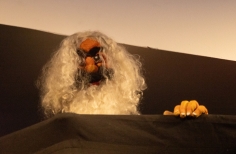 Obra de teatro Discurso contra los poderes de Antonin Artaud a cargo de La libélula dorada