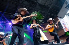 Top Show Colombo - Teatro al aire libre la Media Torta