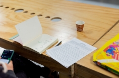 Retratos de Cocreación Capturando la Esencia de Cada Laboratorista en la Cinemateca de Bogotá