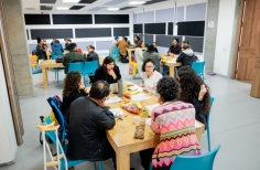 Retratos de Cocreación Capturando la Esencia de Cada Laboratorista en la Cinemateca de Bogotá