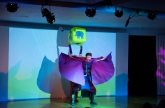 Ludus un mundo de tres - Agrupación Cromático  NIDOS - Planetario de Bogotá