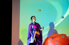 Ludus un mundo de tres - Agrupación Cromático  NIDOS - Planetario de Bogotá