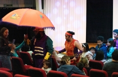 Ludus un mundo de tres - Agrupación Cromático  NIDOS - Planetario de Bogotá