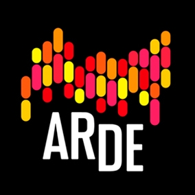 Logotipo de ARDE sobre fondo negro