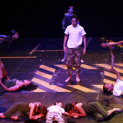 Hamlet Máquina del Crea RUU en V Festival Estudiantil de Teatro