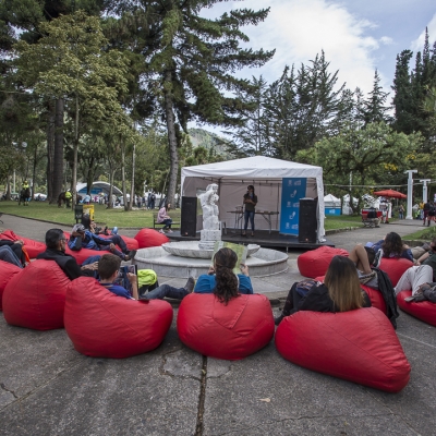 Lectura Bajo los Arboles 2017