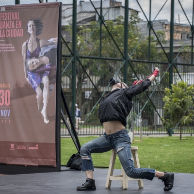 Entre Sombras - Danza en la Ciudad.