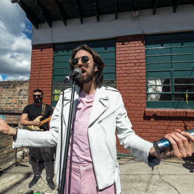 En Casa de la Vecina, Esteman.