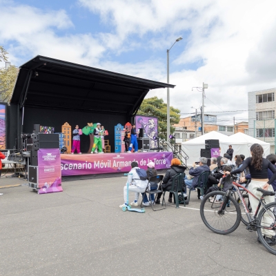 Una Aventura Musical y Teatral - Escenario Armando De La Torre