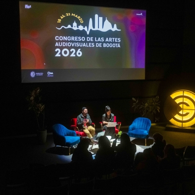 Gerente de Artes Audiovisuales dando apertura al público.