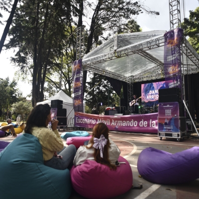 SOSTENIBILIDAD. FERIA Y ARTISTAS.