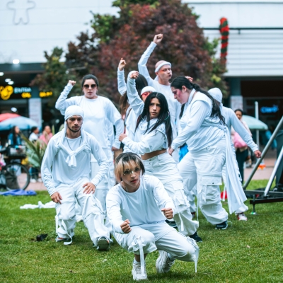 Experimentación entre el Street Dance y la Danza Contemporánea Panfleto y Cacarreta
