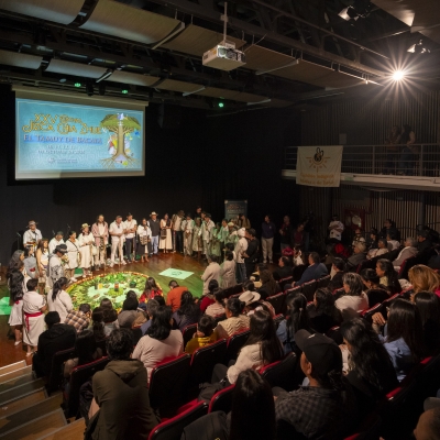 Personas reunidas en el Lanzamiento Festival Jizca Chia Zhue