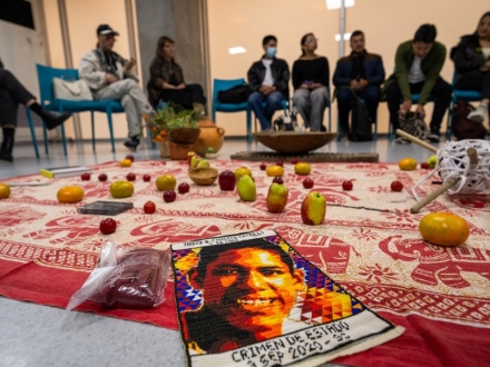 Voces y memorias que crean caminos de paz