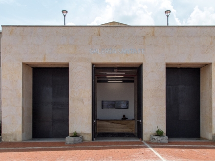 Fachada de la Galería Santa Fe