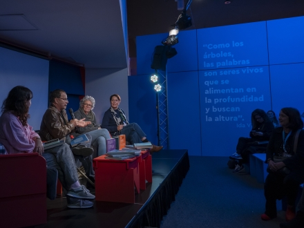 conversatorio de los 2 años de libro 