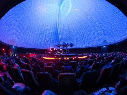 Observe cuatro planetas y un concierto sinfónico en el Planetario