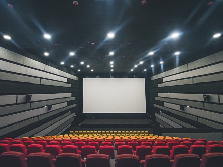 interior de una sala de la Cinemateca de Bogotá 