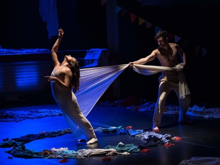 Puesta en escena de hombre y mujer