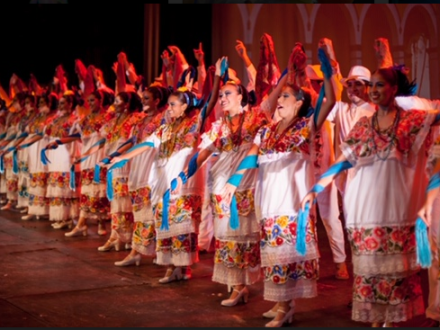 Compañía Mexicana en Cultura en Común