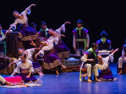 Achichui, de la Compañía de Danza Orkéseos