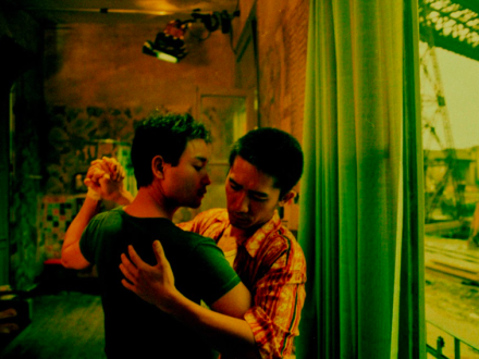 hombres bailando 