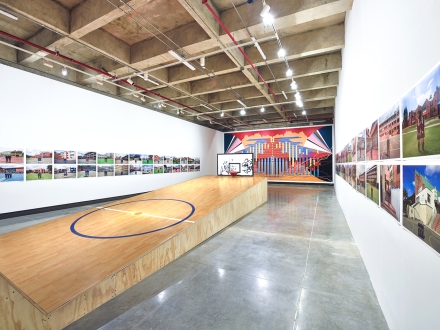 Ganador IX Premio Luis Caballero. Claustros, liceos y gimnasios. Juan David Laserna, 2019. Foto: Idartes.