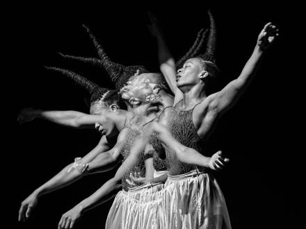 Bailarines en escena