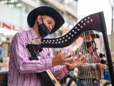 Músicos del espacio público - Arte a la KY