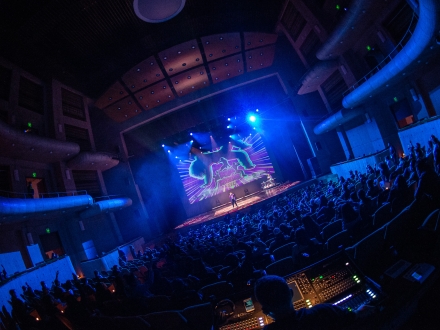 Teatro con aforo completo