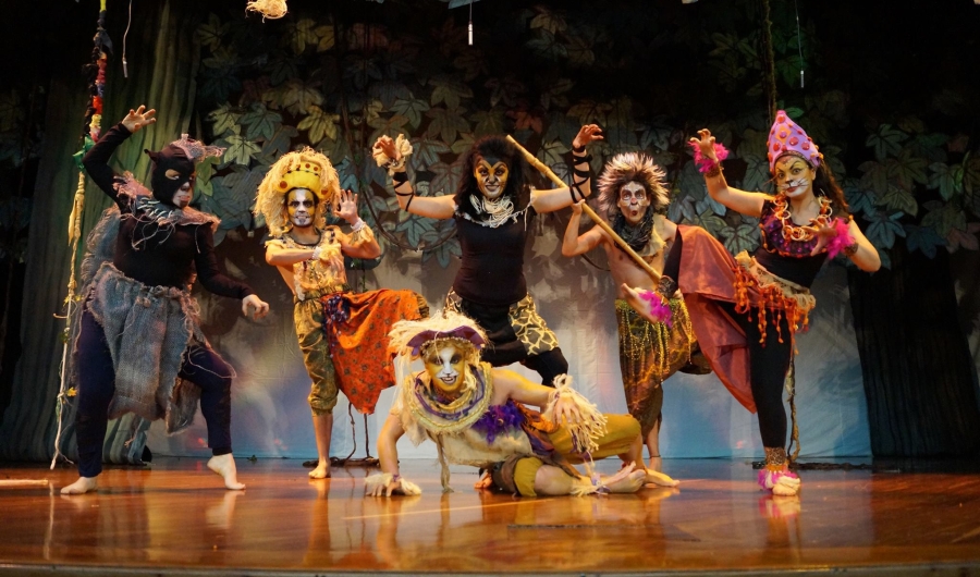 Actores representandi escena de Simba, El príncipe León