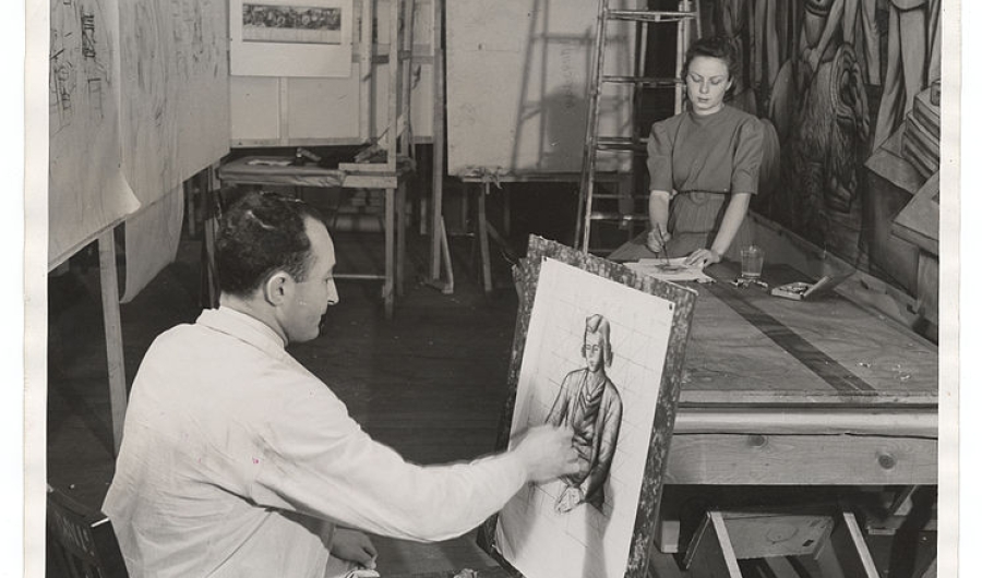 Van Aalten haciendo sketches - Fotografía Wikimedia Commons.