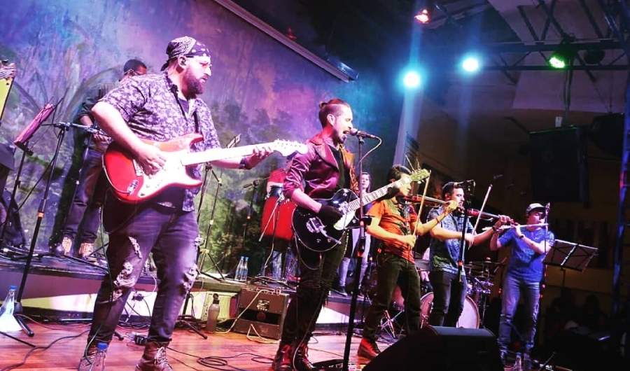 Músicos en escena