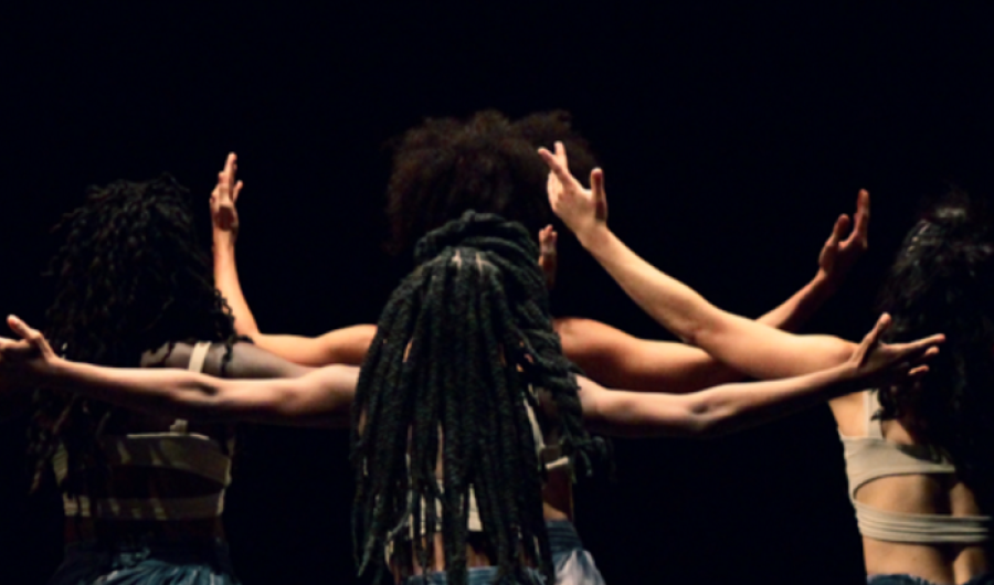 bailarines en escena