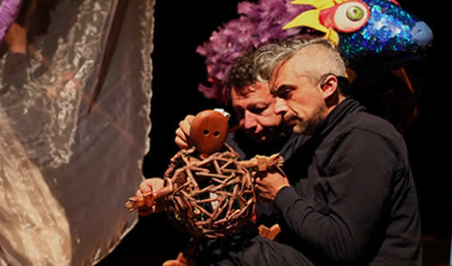 Artistas de Los cuatro elementos en escena