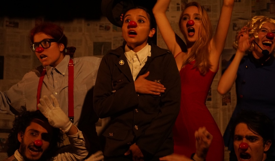 Crónicas de un Periódico Amarillista de Átomos teatro