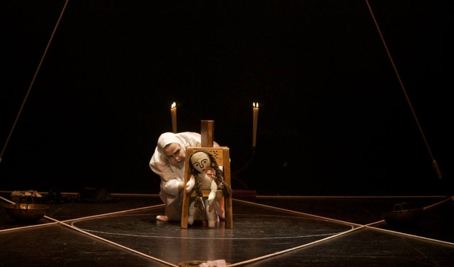 Los ritos del retorno o las trampas de la fe del grupo Teatro Tierra