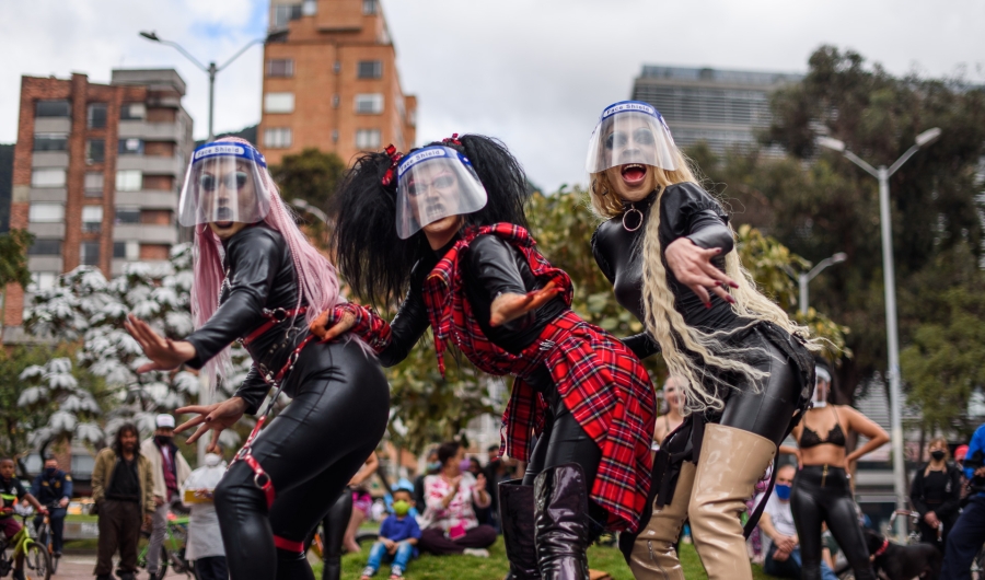 Danza en la ciudad, foto de Mathew Valbuena