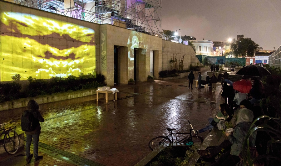 Galería Santa Fe de noche