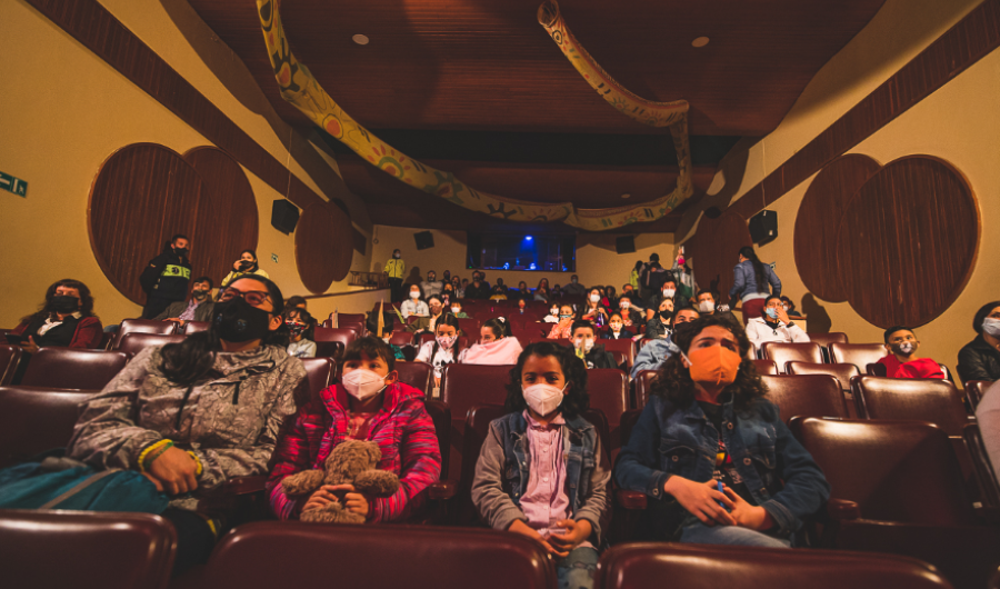 Asistentes en la sala del Teatro El Parque
